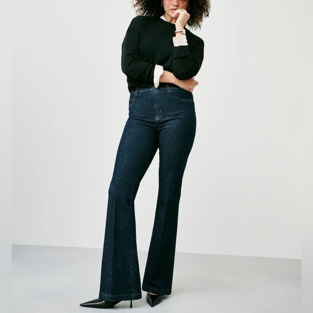 Spanx SPANXshape EveryWear Flare Jeans Raw Indigo size Medium